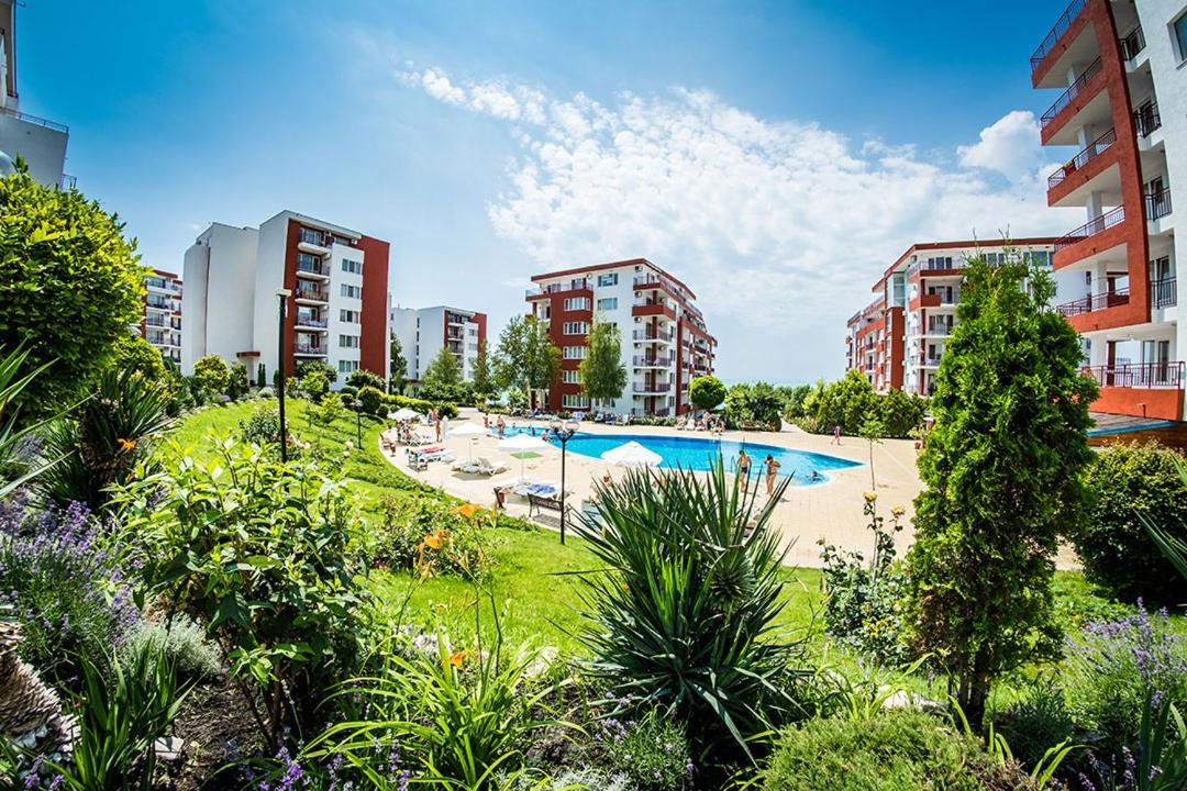 Panorama Marina Fort Beach - Premium Apartments Sea Viev Sveti Vlas Exterior photo