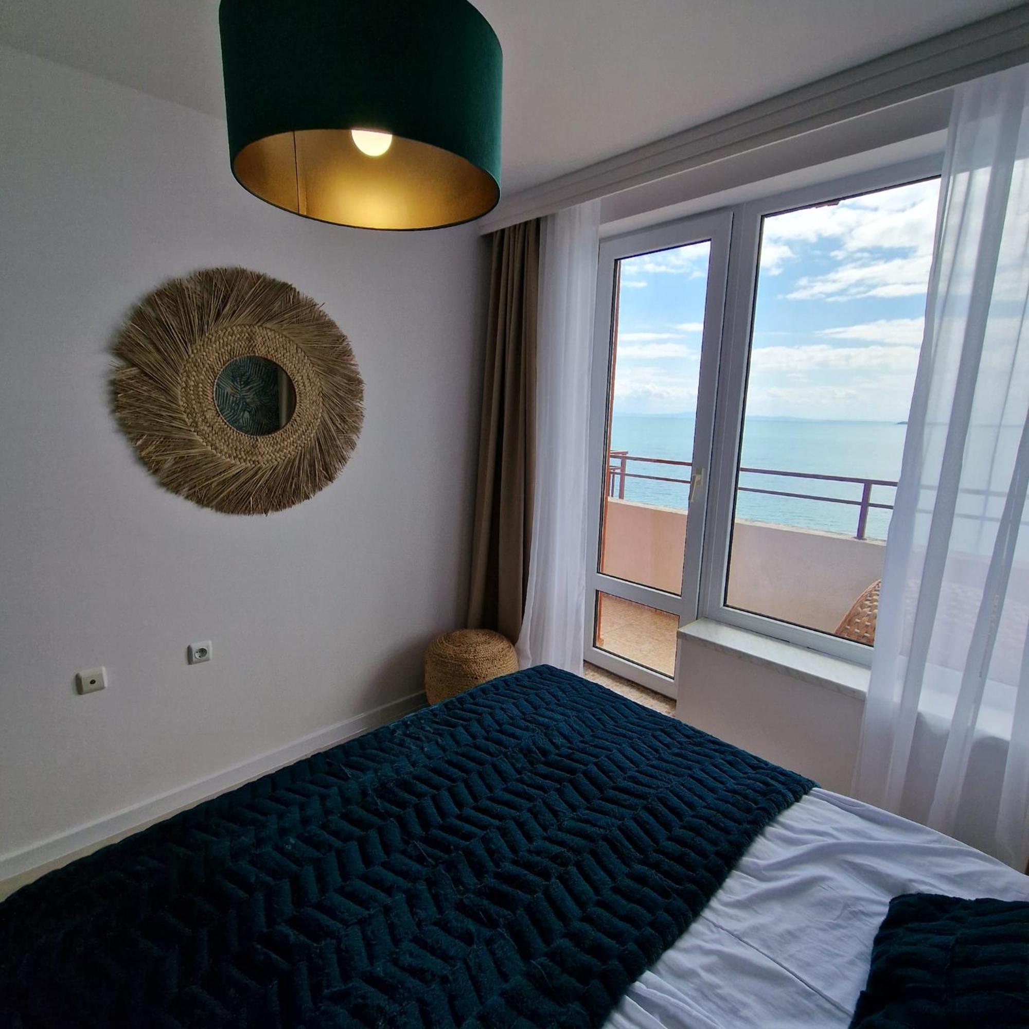 Panorama Marina Fort Beach - Premium Apartments Sea Viev Sveti Vlas Exterior photo